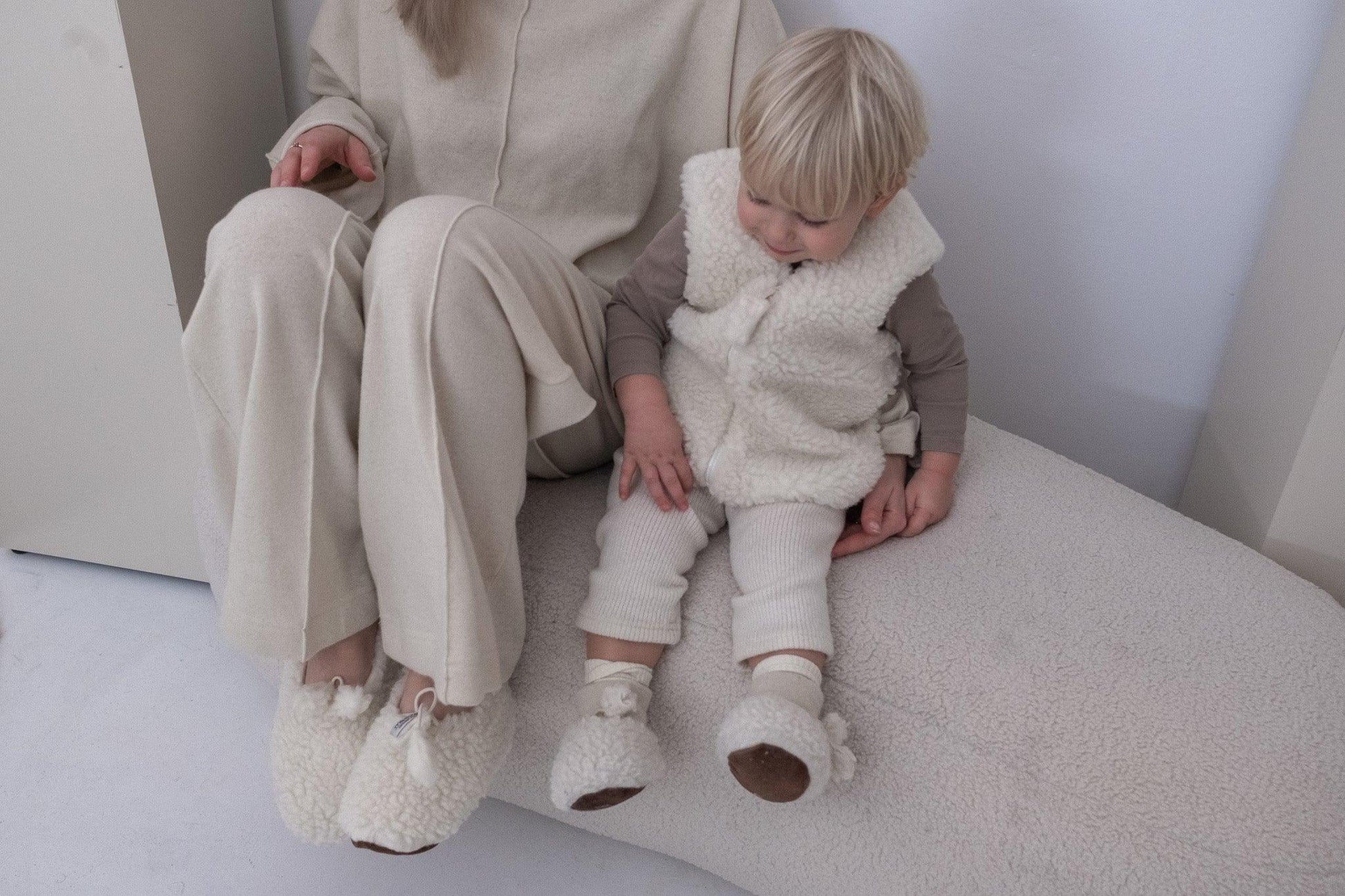 Adult Natural Wool Slippers White