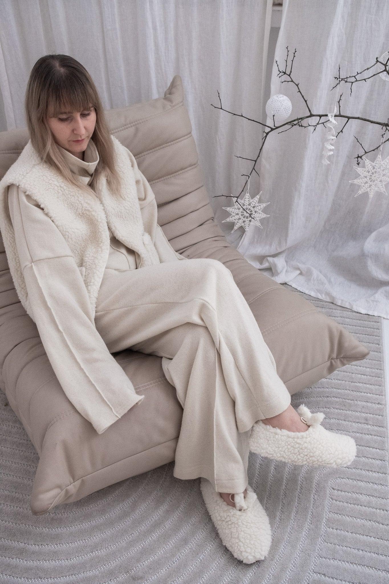 Adult Natural Wool Slippers White